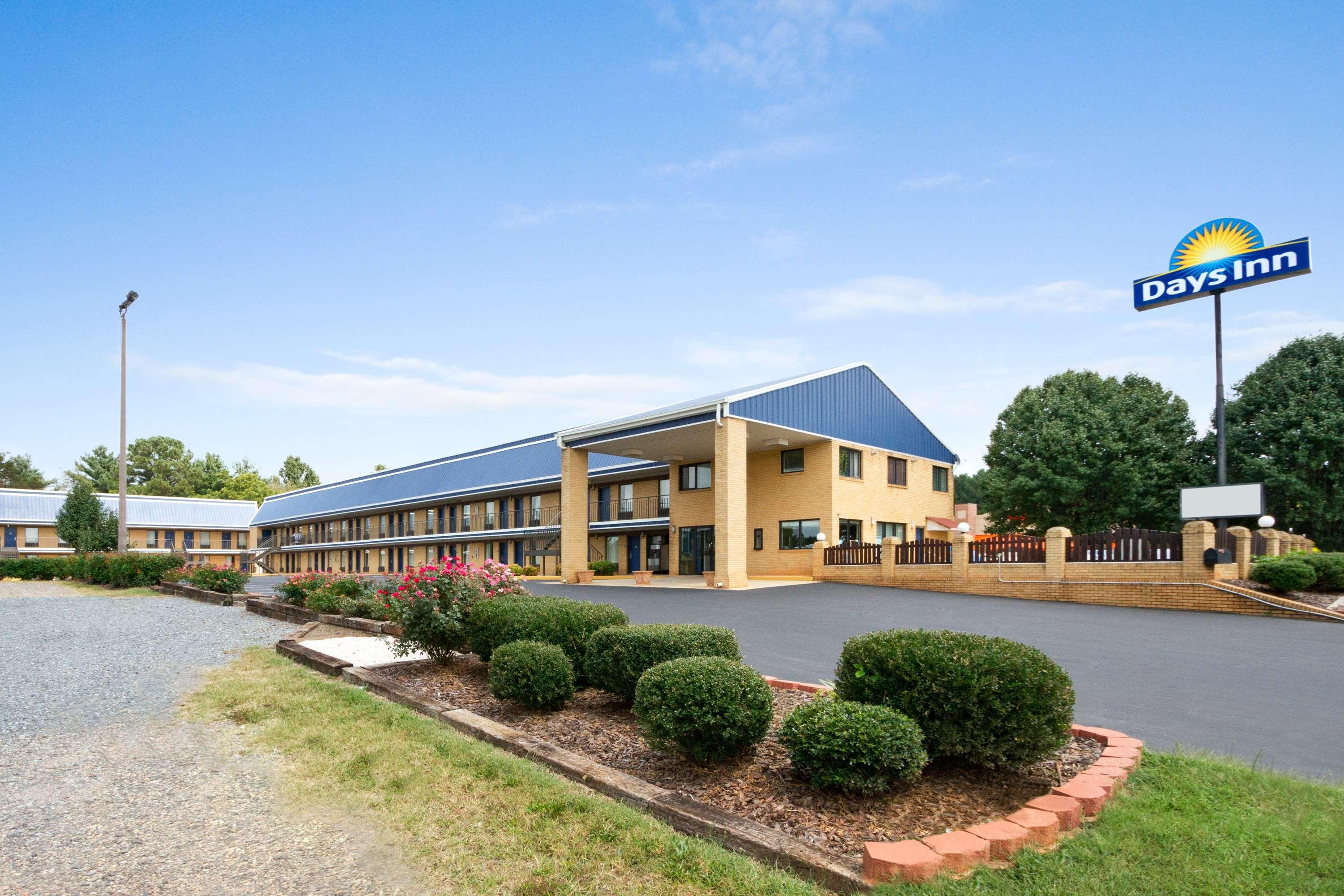 Days Inn By Wyndham Richburg Kültér fotó